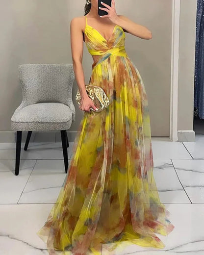 Giselle – A charming maxi dress with a floral print